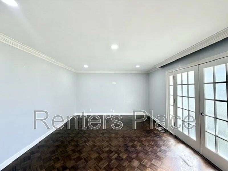 2 bed, 1.0 bath, 1315 sqft, $1,395 — Photo 2