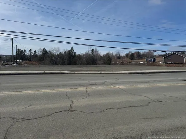 295 Connell St, Woodstock, NB E7M 1L3
