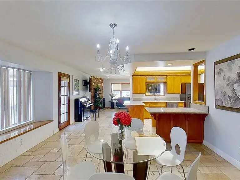 700 S Yana Dr — Photo 4