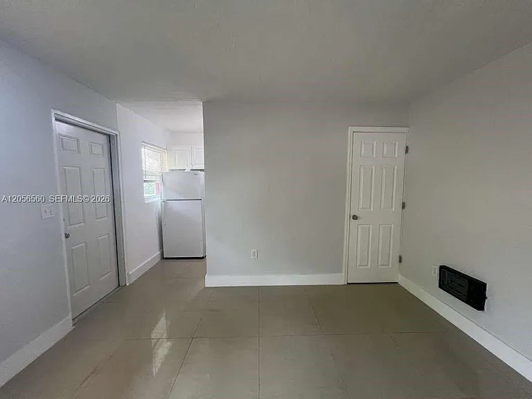 1281 NW 60th St #5 — Photo 5