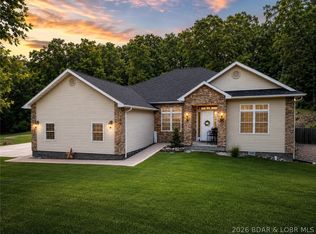 47 Mockingbird Rd, Lake Ozark, MO 65049
