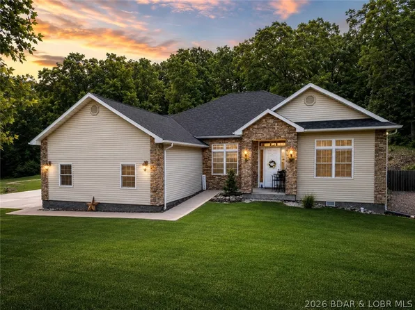 47 Mockingbird Rd, Lake Ozark, MO 65049