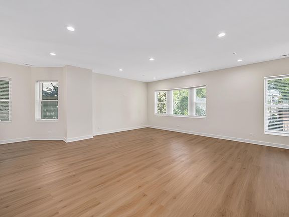 5th image of 1111 Erie St #2