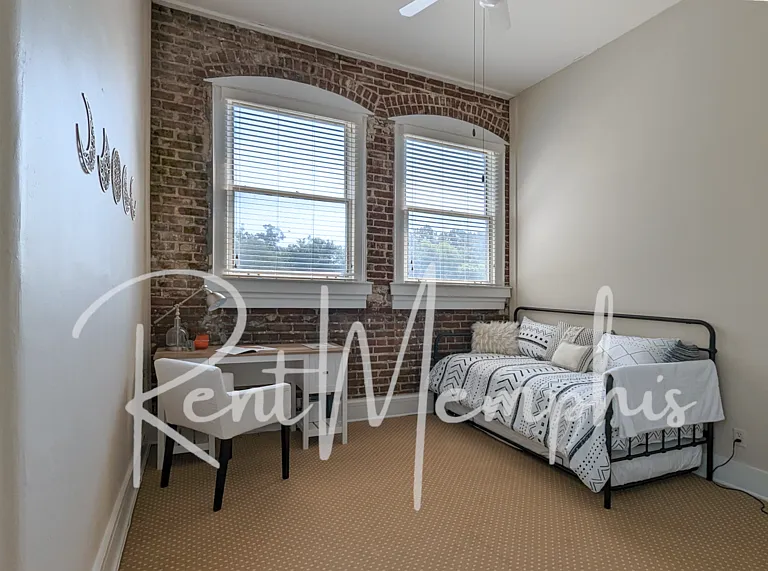 519 S Edgewood St #302/305 — Photo 27