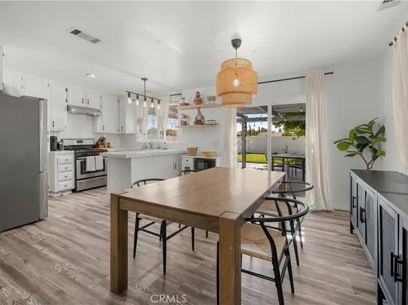 15456 Dale Evans Pkwy, Apple Valley, CA 92307