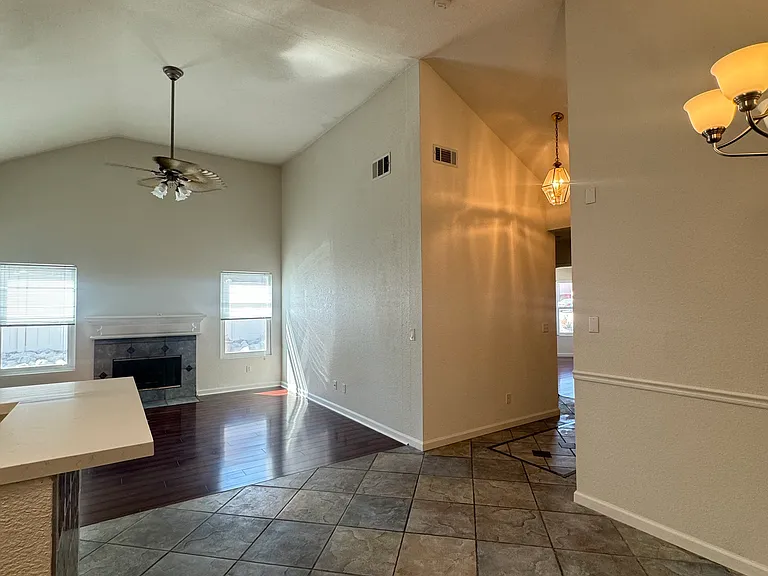 2613 Sheridan Rd — Photo 18