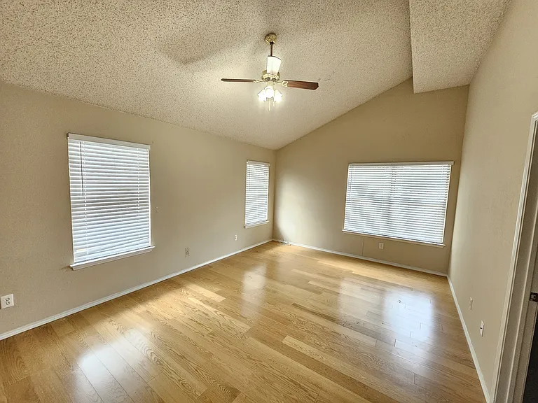 5 Canary Ct — Photo 14