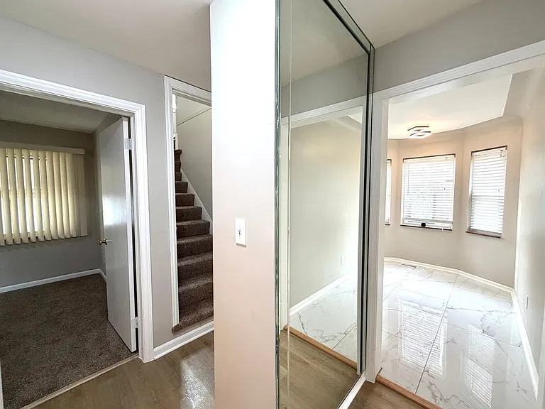 18235 Tracey St — Photo 13