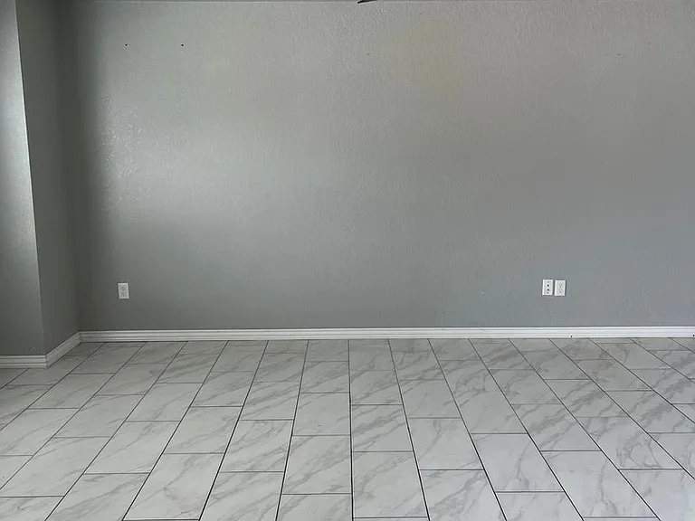 1518 Northridge Dr E — Photo 6
