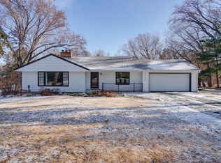3925 Shady Oak Rd, Minnetonka, MN 55305