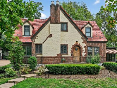 718 Audubon Dr, Saint Louis, MO, 63105