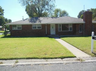 201 Gaylord Dr, Collinsville, IL