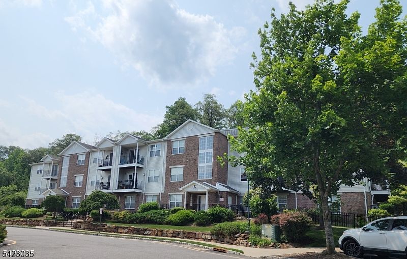 1st image of 75 Mountainview Ct BLDG C #75