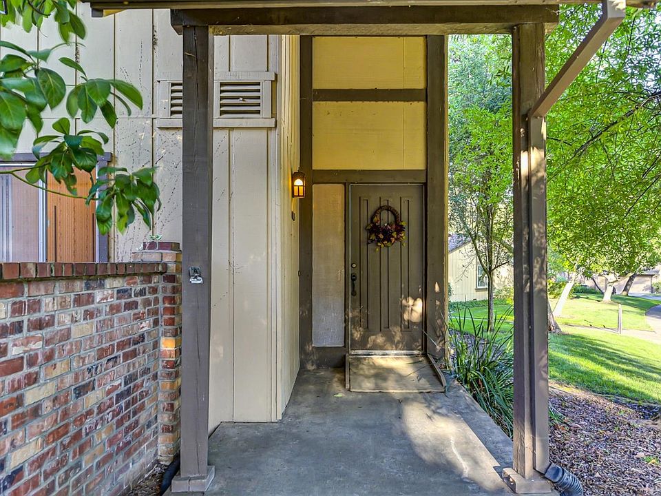 2nd image of 6805 Madrea Ct