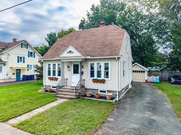 18 Fabyan St, West Springfield, MA 01089