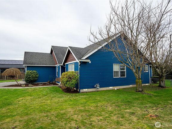 4th image of 816 Cedar Drive