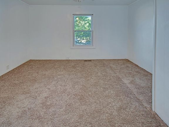 5th image of 1251 Hargrove Ave