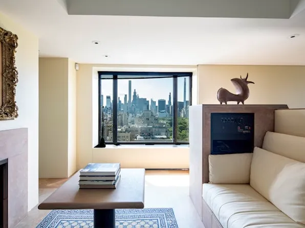 980 Fifth Avenue image 5 of 23