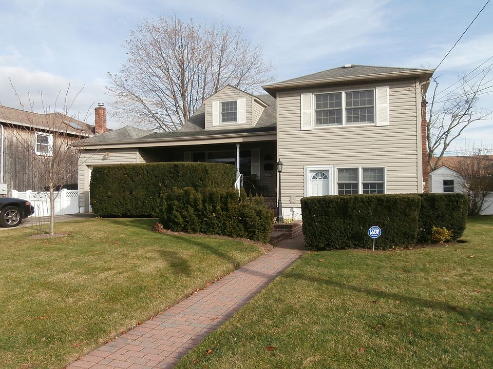 1st image of 252 Jefferson Ave