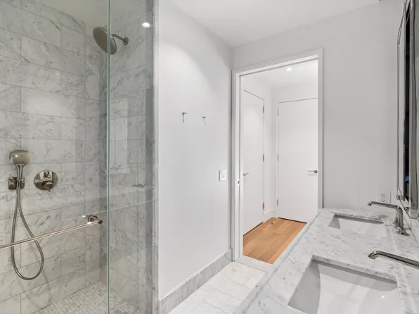 110 Charlton Street image 5 of 16