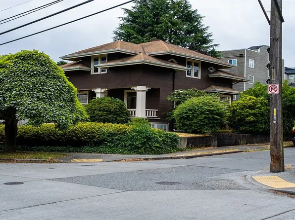 4469 Linden Avenue N, Seattle, WA 98103