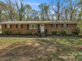 409 Robinson Ave, Matthews, NC 28104