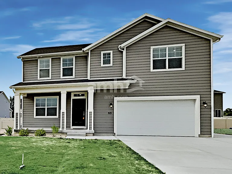 819 Grover Ct — Photo 1