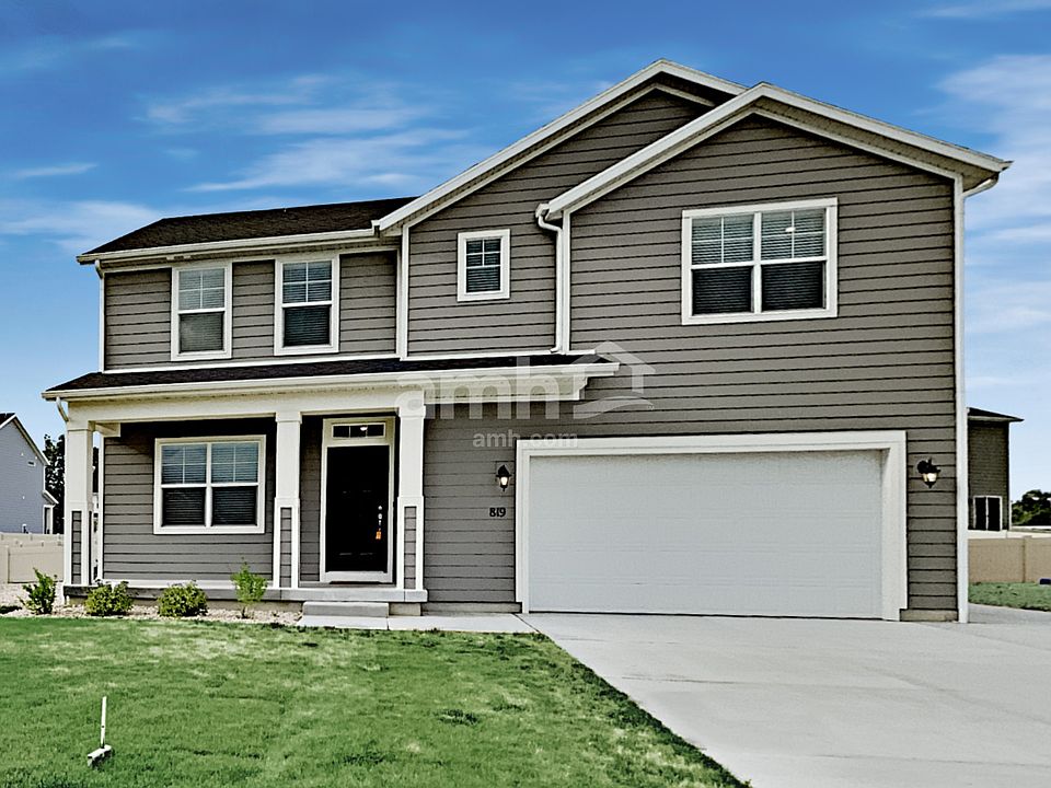 1st image of 819 Grover Ct