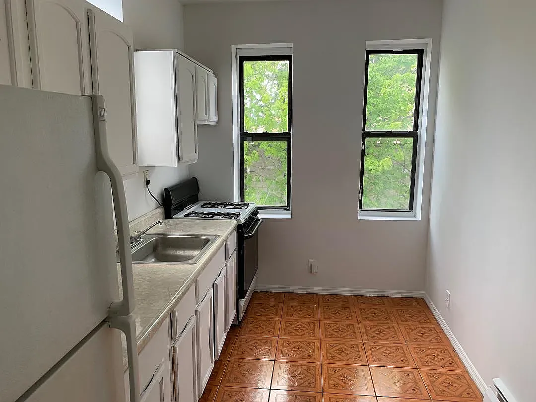 237A Starr Street — Photo 4