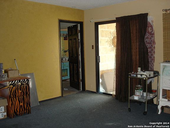 4th image of 322 Cicero Ave