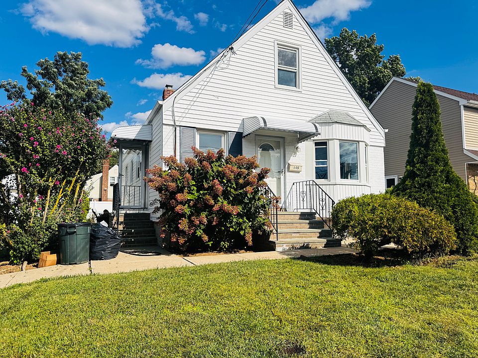 1st image of 145 Nassau Blvd