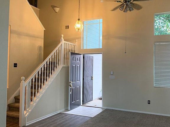 5th image of 148 Oxburough Dr