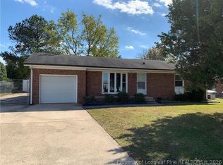607 Odell Rd, Spring Lake, NC 28390