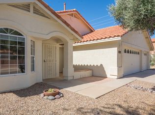 10567 N Camino Rosas Nuevas, Tucson, AZ 85737