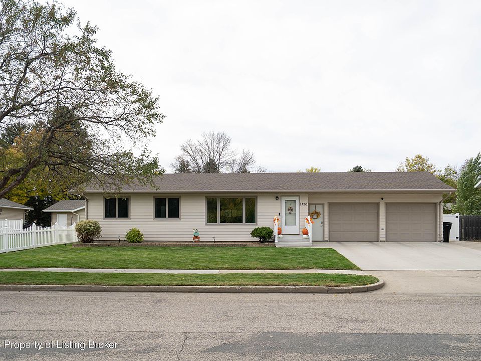 1st image of 1320 Portland Dr