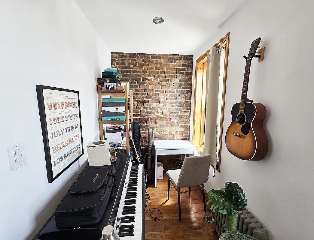 330 Hicks Street — Photo 2