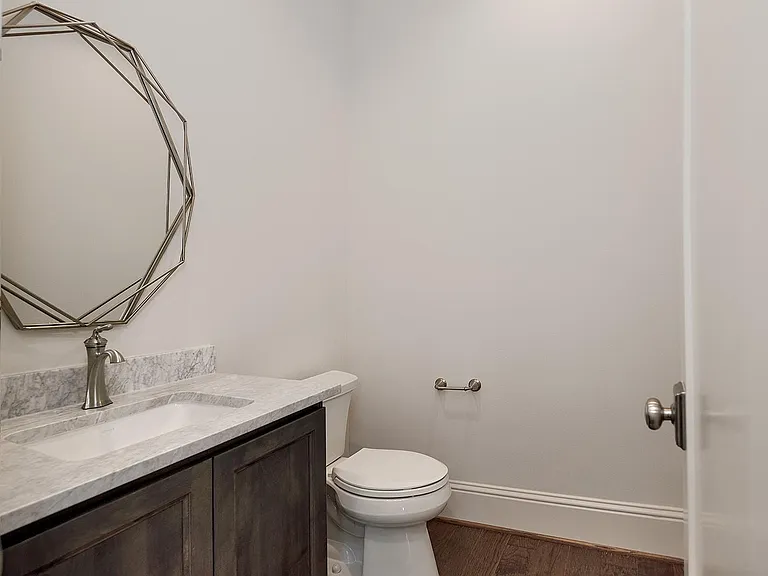 2503 Lake Front Cir — Photo 13