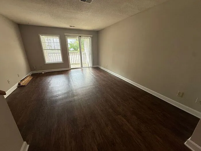 2504 Avent Ferry Rd — Photo 5
