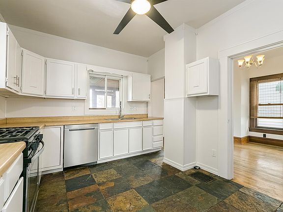 3rd image of 262 E Hinman Ave