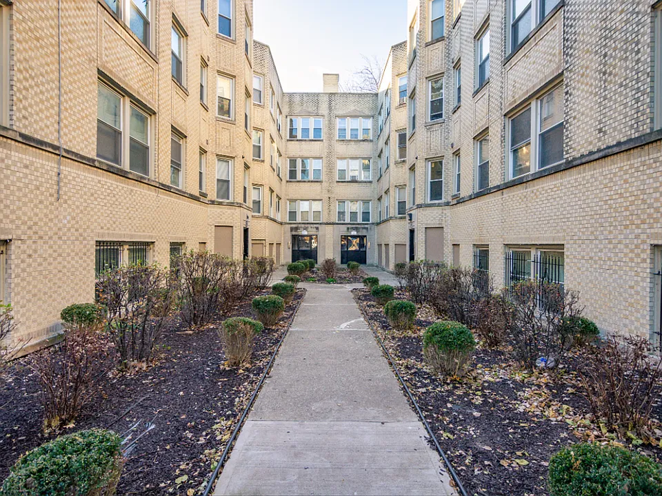 1115 E 81st Street