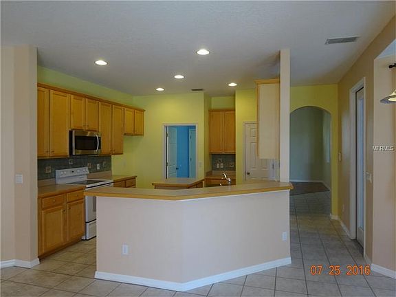 4th image of 3770 Crescent Park Blvd