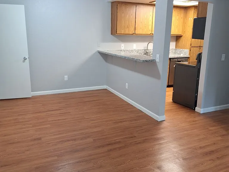 7856 Old Auburn Rd — Photo 2