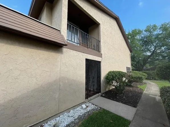 2116 Casa Rio Cir, Dickinson, TX 77539