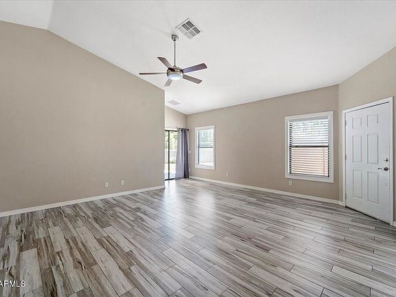 4th image of 6419 W Gross Ave