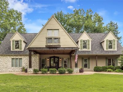 9532 S Geyer Rd, Saint Louis, MO, 63127