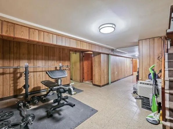 46 Western Avenue image 25 of 36