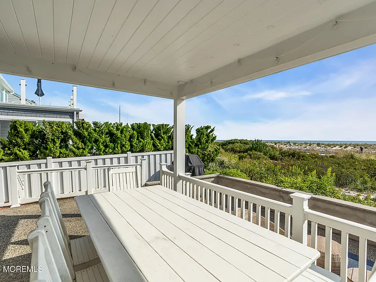 411 Ocean Ave — Photo 37