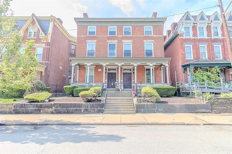 1207 W North Ave #201