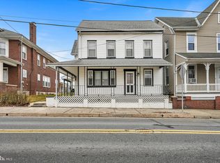 38 Woodrow Ave, Sinking Spring, PA 19608