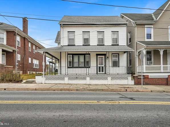 38 Woodrow Ave, Sinking Spring, PA 19608